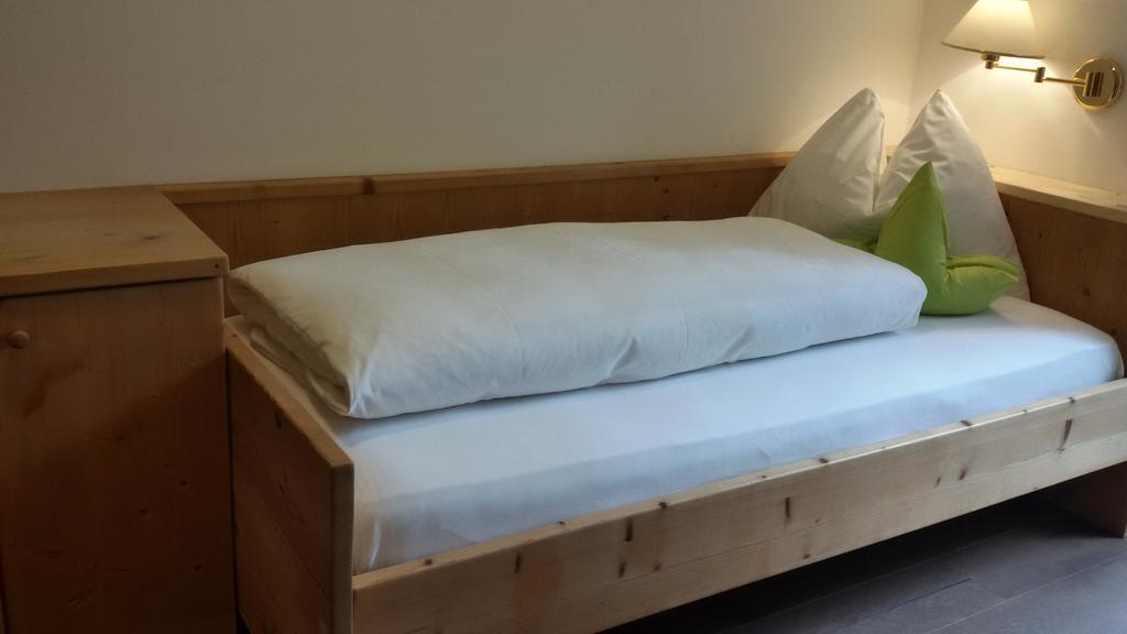 Garni Raffein Hotel Lana Bagian luar foto