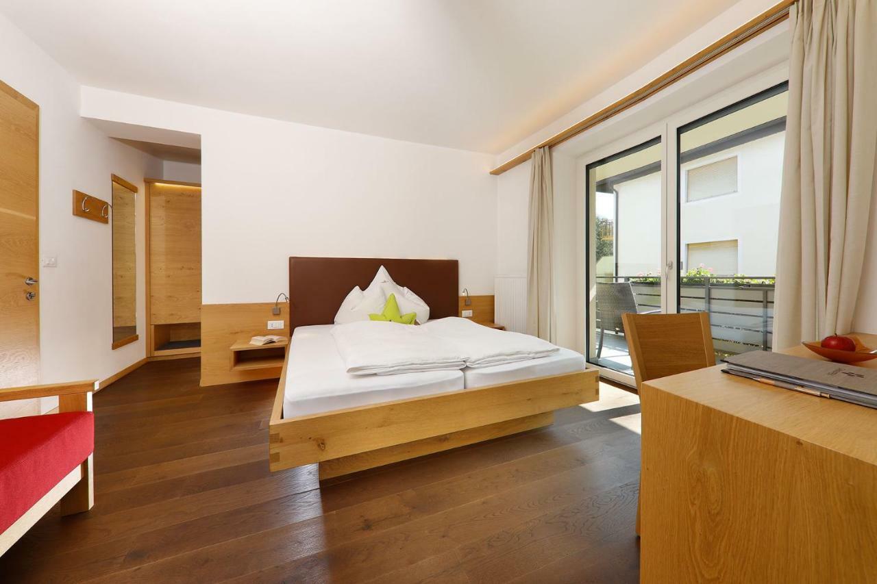 Garni Raffein Hotel Lana Bagian luar foto